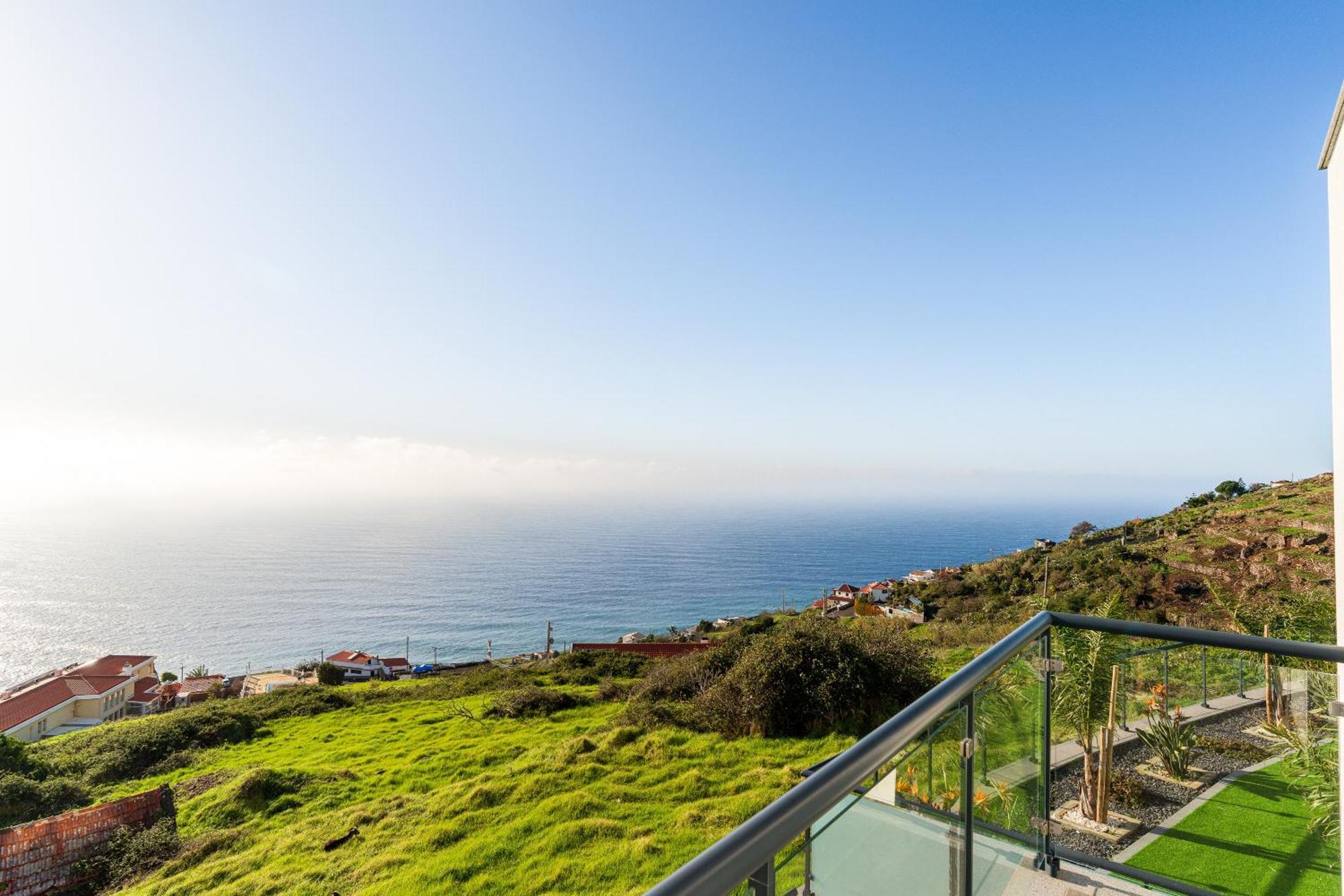 Ourmadeira - Sunset Cliff Villas, Contemporary Faja da Ovelha Room photo