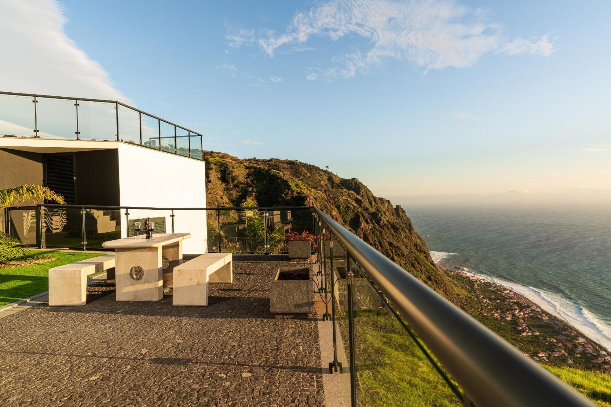 Ourmadeira - Sunset Cliff Villas, Contemporary Faja da Ovelha Room photo