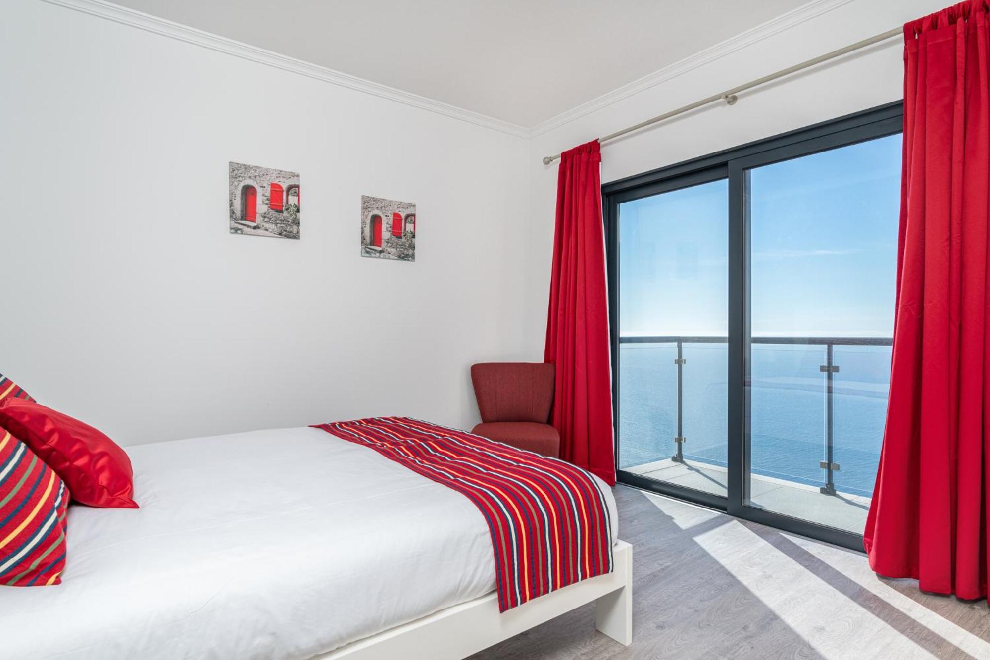 Ourmadeira - Sunset Cliff Villas, Contemporary Faja da Ovelha Room photo