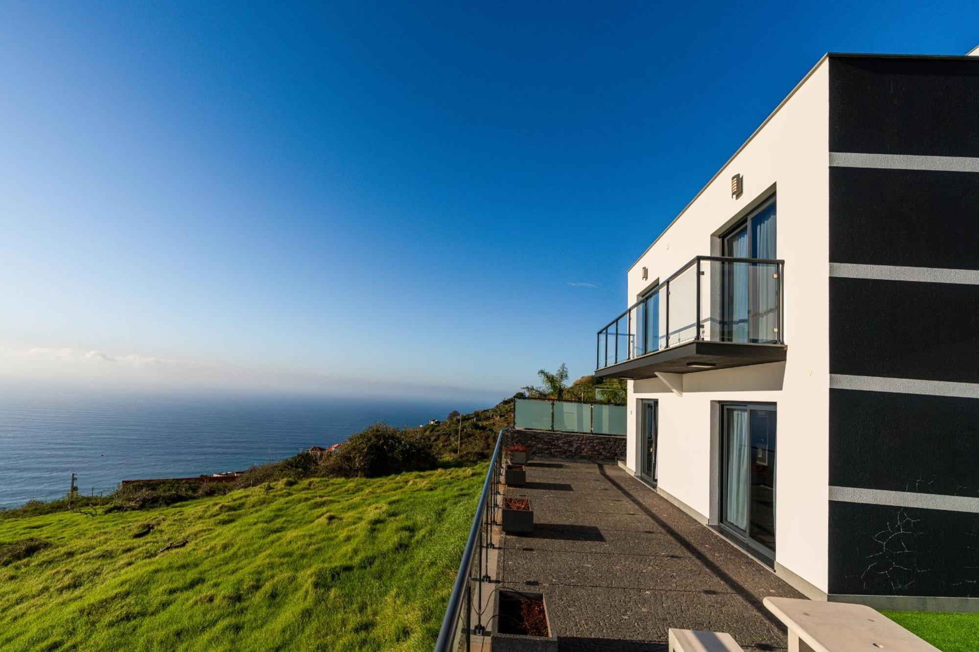 Ourmadeira - Sunset Cliff Villas, Contemporary Faja da Ovelha Room photo