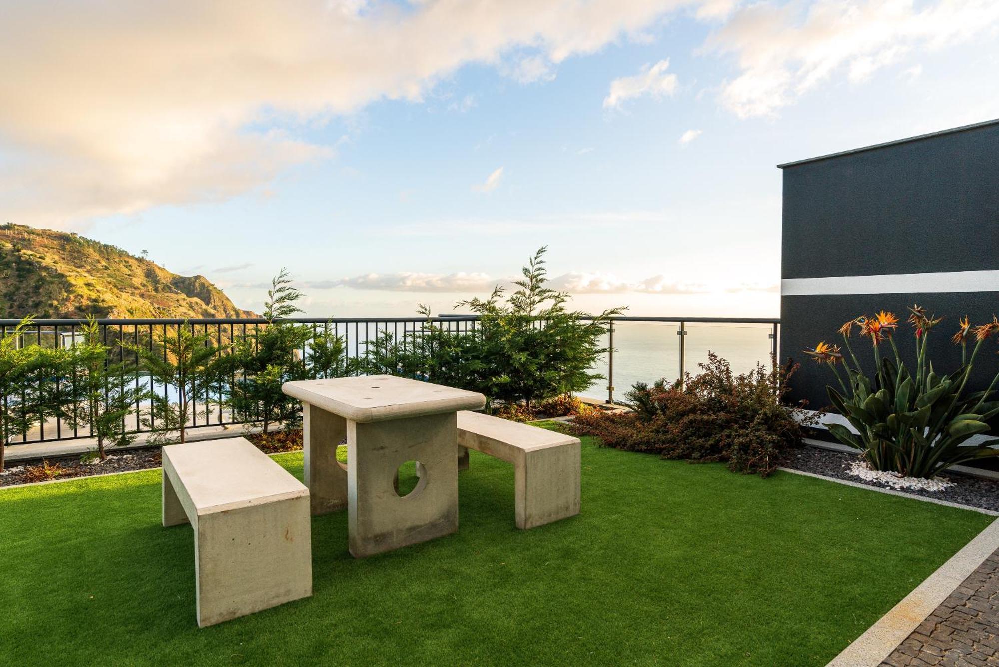 Ourmadeira - Sunset Cliff Villas, Contemporary Faja da Ovelha Room photo