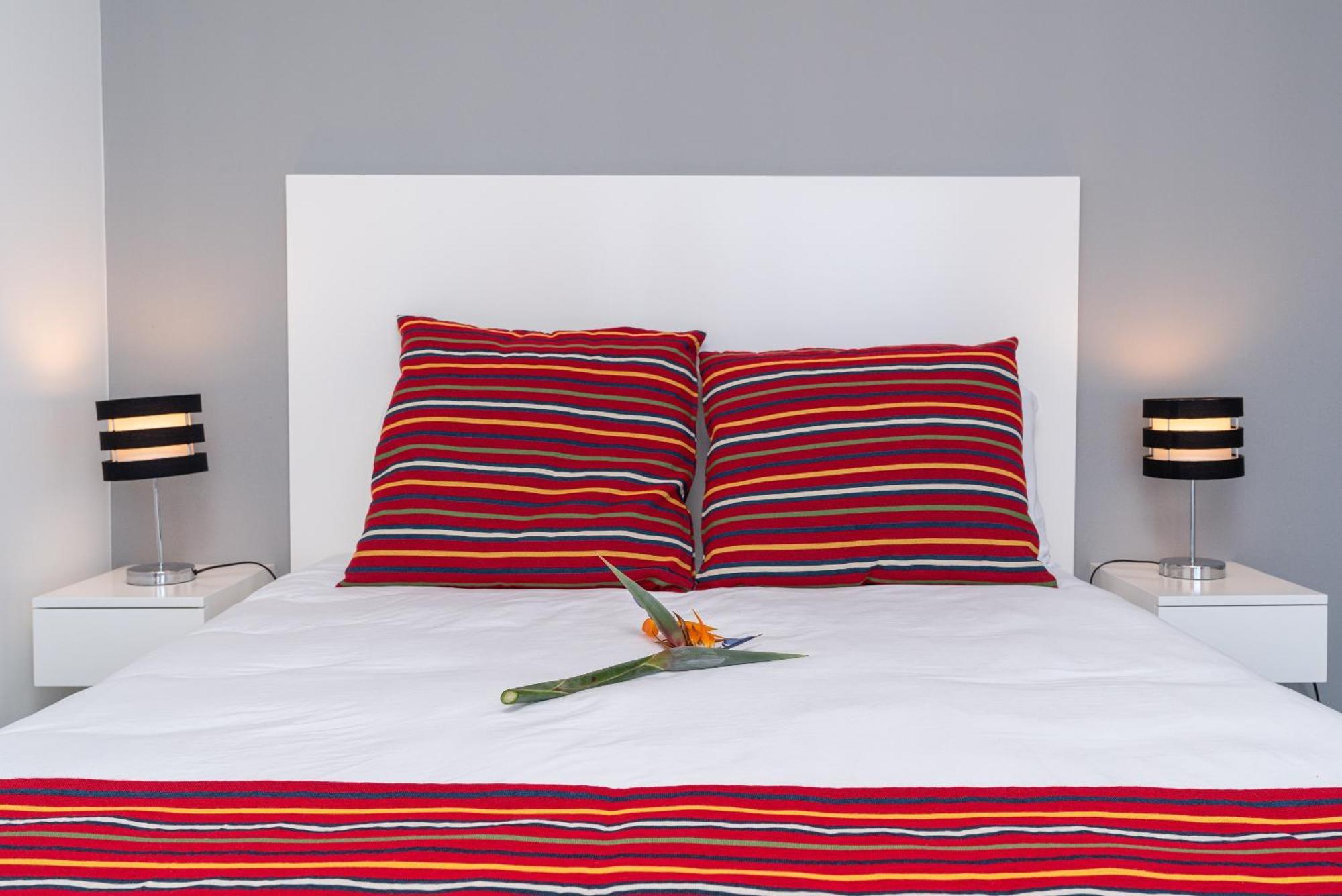 Ourmadeira - Sunset Cliff Villas, Contemporary Faja da Ovelha Room photo